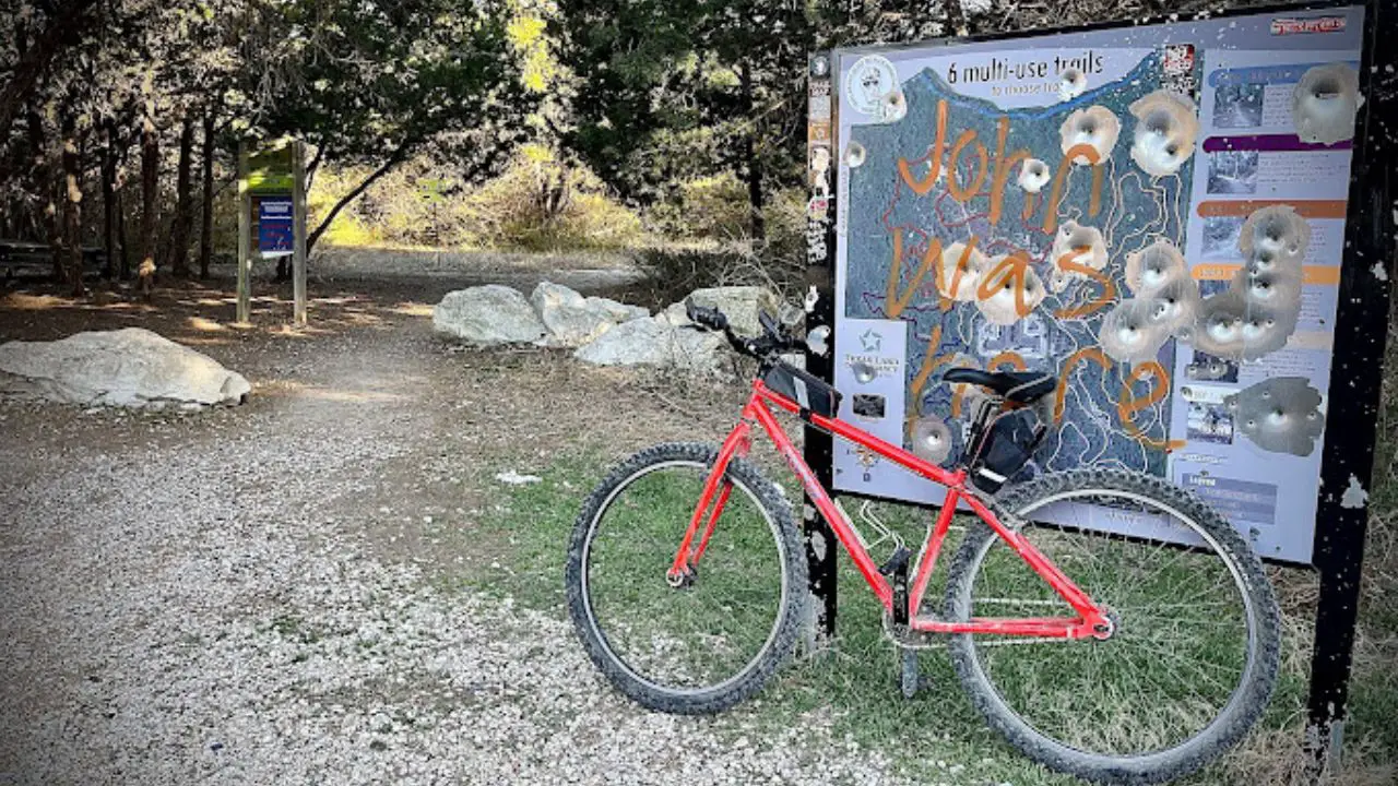 Oak Cliff Nature Preserve Trails Near Dallas Texas
