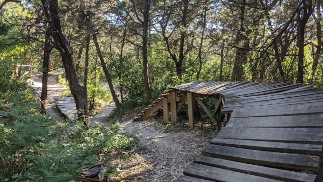 Big Cedar Wilderness Trails Near Dallas Texas